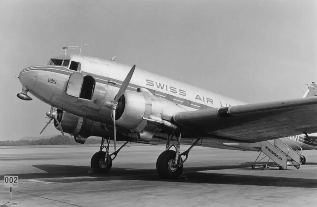 Αεροσκάφος Douglas DC-3, παρόμοιο με αυτό που συνετρίβη