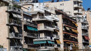Έρχονται αλλαγές στα ακίνητα: Παράταση στην αναδρομική αναστολή ΦΠΑ – Όσα πρέπει να ξέρετε