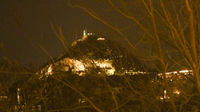 Η φωτογραφία της ημέρας: Ανοιξιάτικες νύχτες στα Αναφιώτικα