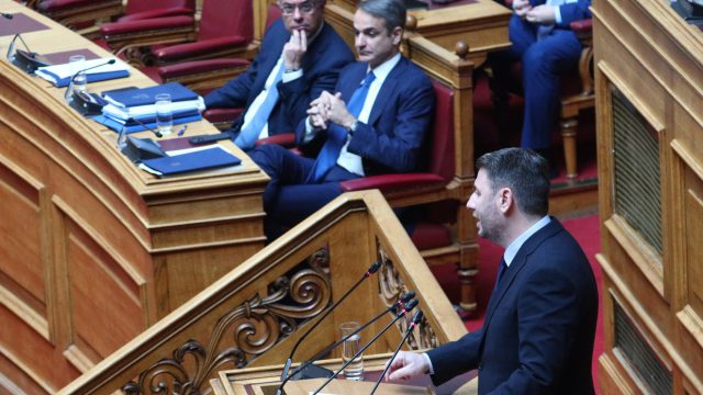 Πρόταση δυσπιστίας από το ΠΑΣΟΚ: Αυτό είναι το πλήρες κείμενο που θα καταθέσει στη Βουλή ο Νίκος Ανδρουλάκης