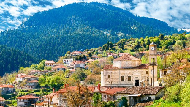 Η εγγύηση της ορεινής Αρκαδίας: Κορυφαία διαμονή και φαγητό σε 7 παραμυθένια χωριά