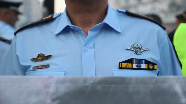 «Πρώτη φορά τέτοιος διαχωρισμός»: Αντιδράσεις από τους αστυνομικούς για τις αυξήσεις στις Ένοπλες Δυνάμεις