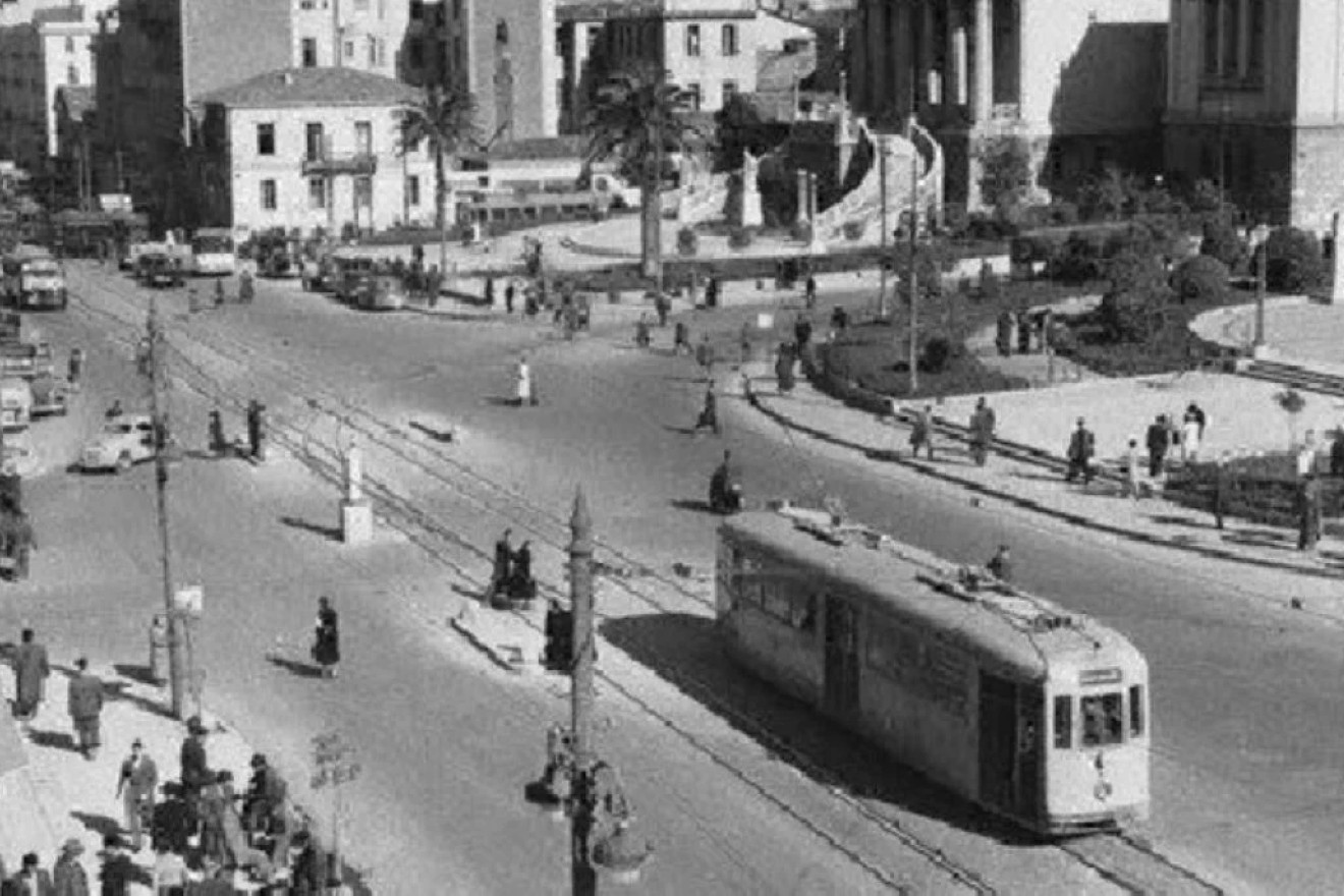 Κουίζ για την παλιά Αθήνα: Μπορείς να αναγνωρίσεις την οδό της φωτογραφίας;
