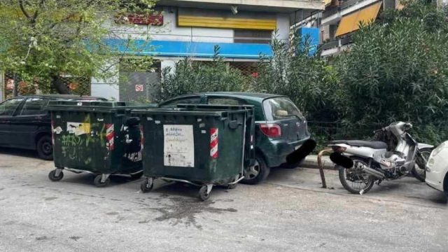 Παρκάρισμα αλά ελληνικά: Η χώρα που το parking είναι… τέχνη επιβίωσης