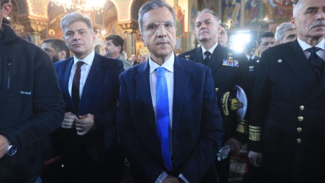 Το έκανε κι αυτό ο Γιώργος Αυτιάς: Το ιδιαίτερο δώρο που έκανε στην Κριστίν Λαγκάρντ (photo)