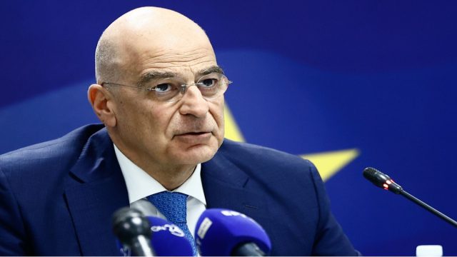 Το ανακοίνωσε ο Δένδιας για τις Ένοπλες Δυνάμεις: Αυξήσεις στους ένστολους από 13% έως 20%