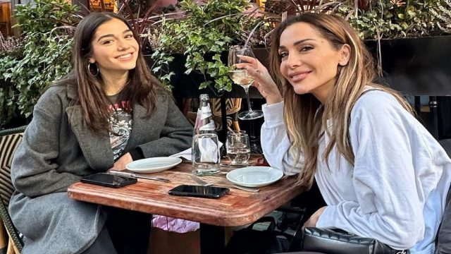 Δέσποινα Βανδή: Δίπλα στην κόρη της, Μελίνα, μετά τα αρνητικά σχόλια