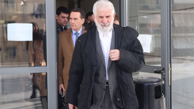 Δίκη Φιλιππίδη: Συγκλονίζει η δεύτερη καταγγέλλουσα – «Με είχε πιάσει από το σβέρκο και μου έβαλε το κεφάλι στα…»
