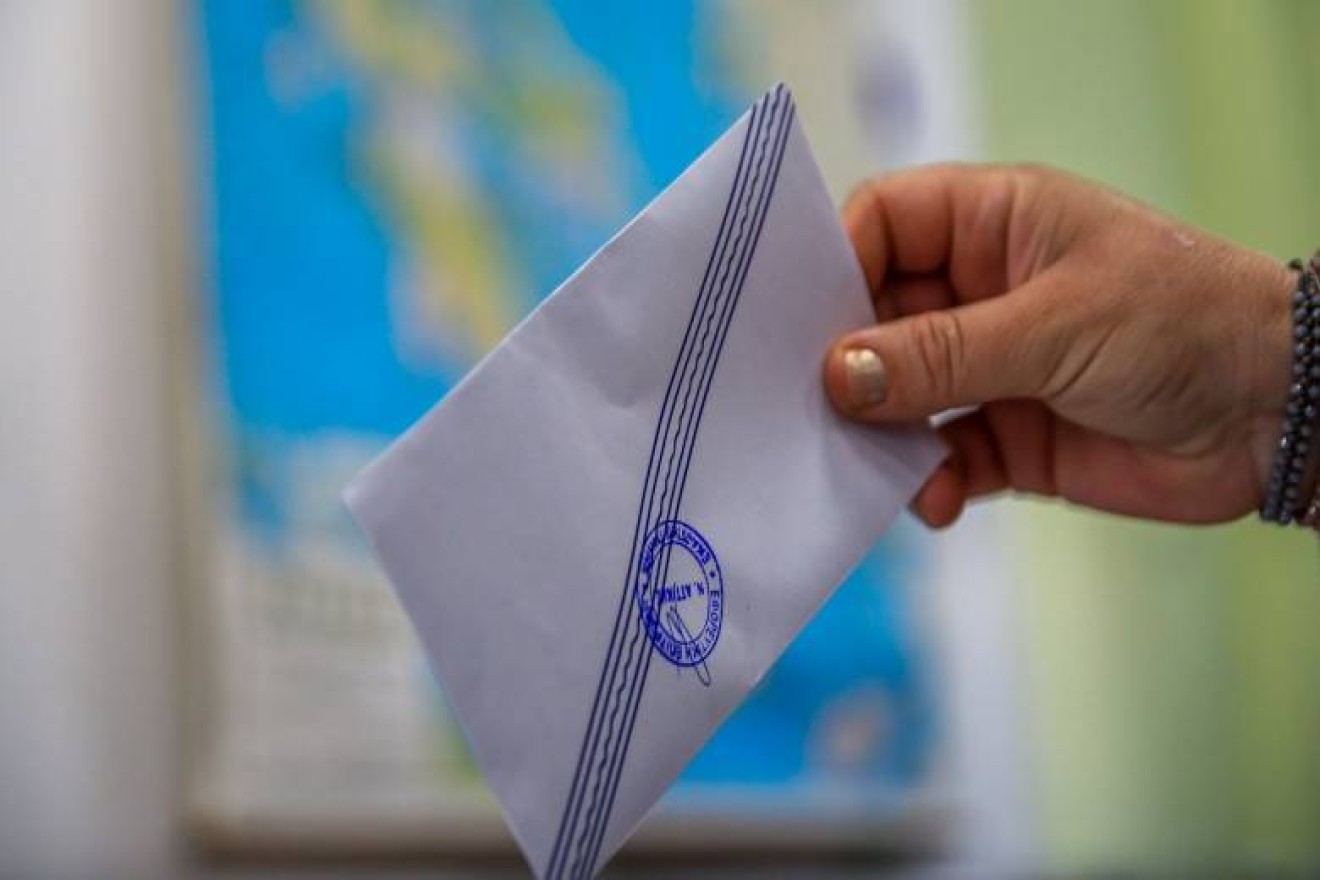 Δημοσκόπηση MRB: Η ΝΔ διατηρεί προβάδισμα 11,3% έναντι του ΠΑΣΟΚ παρά την δυσαρέσκεια για τα Τέμπη