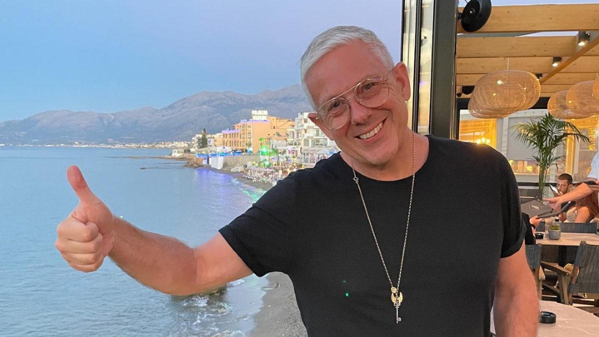 Ο Τάσος Δούσης γλεντά ξανά Παπαδόπουλο για την Εθνική Πινακοθήκη: «Είναι αισθητικός φασισμός και αυτό που κατάφερε ήταν…»
