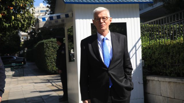 Ο Αρίστος Δοξιάδης επανήλθε για την παραίτηση: «Ο πρωθυπουργός δεν είχε επιλογή να μην αποδεχθεί την παραίτησή μου»