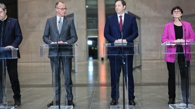 Γερμανία: «Λευκό πανί» για τον σχηματισμό κυβέρνησης – Τα δύο «αγκάθια» της συμφωνίας