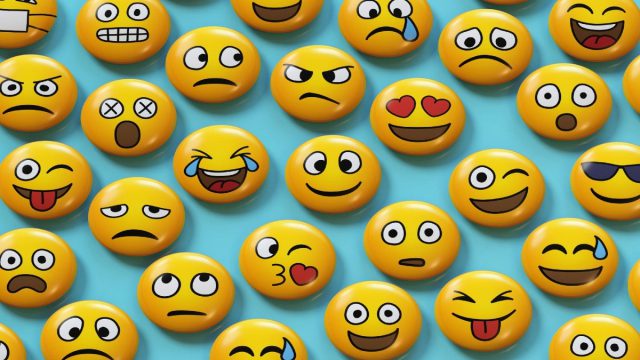 Τα κρυφά «αθώα» μηνύματα των emojis: Τι πρέπει να ξέρουν οι γονείς