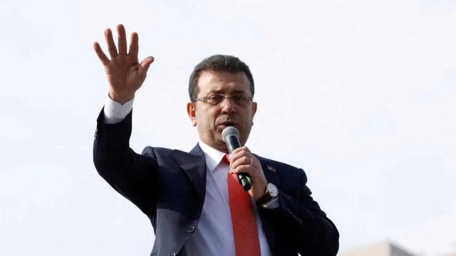 «Ο αγώνας μου για το έθνος θα συνεχιστεί»: Κλιμακώνεται η ένταση στην Τουρκία