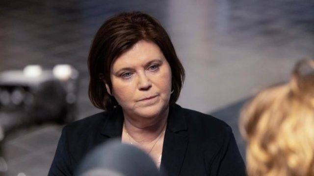 Ισλανδία: Παραιτήθηκε η υπ. Παιδικών Υποθέσεων – Αποπλάνησε 15χρονο και απέκτησε το παιδί του