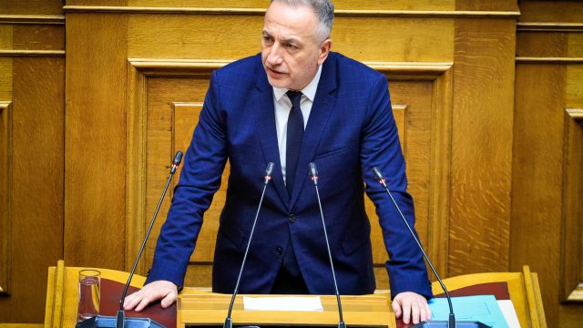 Μετά την παραίτηση Δοξιάδη: Νέος υφυπουργός Ανάπτυξης ο Σταύρος Καλαφάτης