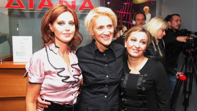 «Όχι βρε Καίτη…»: Όλος ο καλλιτεχνικός κόσμος αποχαιρετά τη σπουδαία Κωνσταντίνου