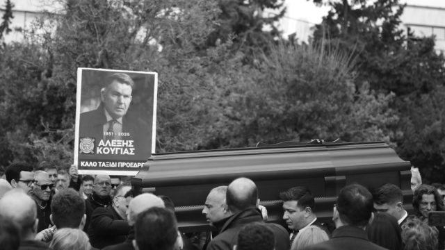 Αλέξης Κούγιας: Αυτοί θα αναλάβουν τις μεγάλες υποθέσεις του – Το νέο σπαρακτικό μήνυμα της Βατίδου
