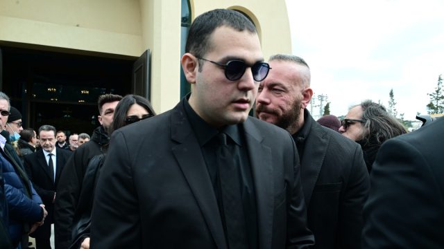 «Πυρά» σε κάθε κατεύθυνση από τον Χρίστο Κούγια: «Κάνετε επίθεση στον πατέρα μου τώρα που πέθανε;»
