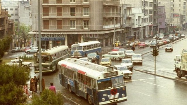 Κουίζ για την παλιά Αθήνα: Αναγνωρίζεις τη λεωφόρο της φωτογραφίας;