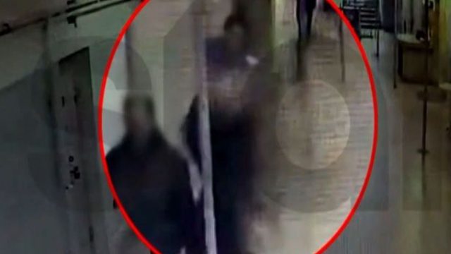 Σοκαριστική επίθεση σε σωφρονιστικό υπάλληλο στις φυλακές Νέας Αλικαρνασσού – Το βίντεο ανατριχιάζει
