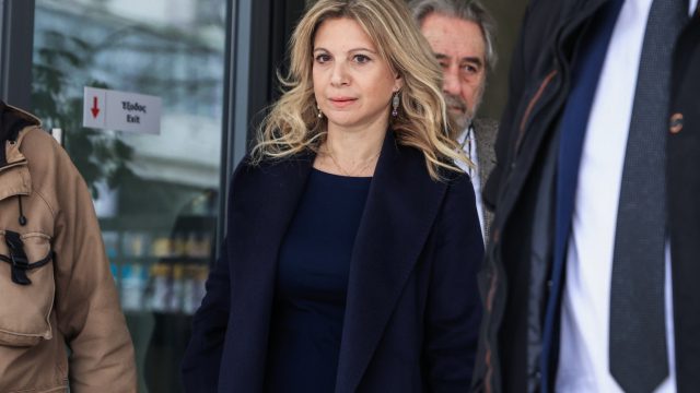Ξεσπά η Μαρία Καρυστιανού για την καταψήφιση της πρότασης μομφής: «Θα δώσετε λόγο στον Θεό και στον ελληνικό λαό»