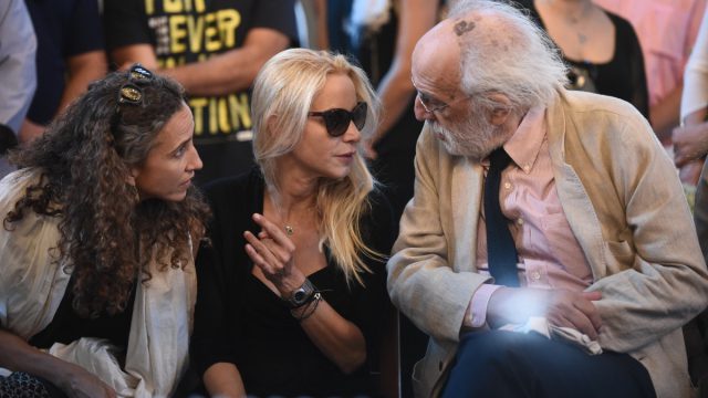 «Κραυγή» απόγνωσης από τη Μάρθα Κουτουμάνου: «Βιοπορίζεται από οικεία πρόσωπα»