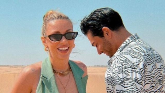 Κλείνει στόματα για τον «χωρισμό» η Γαρυφαλλιά Καληφώνη: «Ποιος σας είπε ότι μετακόμισα μόνη μου;»