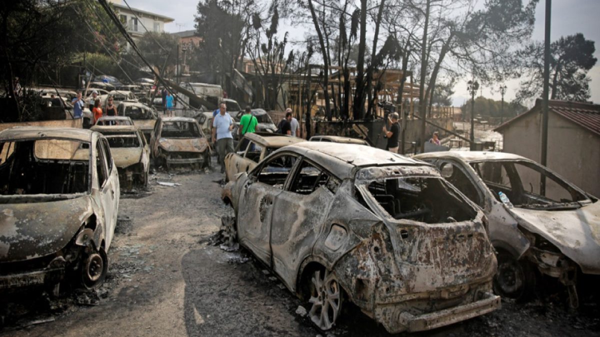 Συγκλονίζει μαρτυρία για το Μάτι: Έχασε τον γιο της στη φωτιά και πάλευε για ώρες για να σώσει την κόρη της