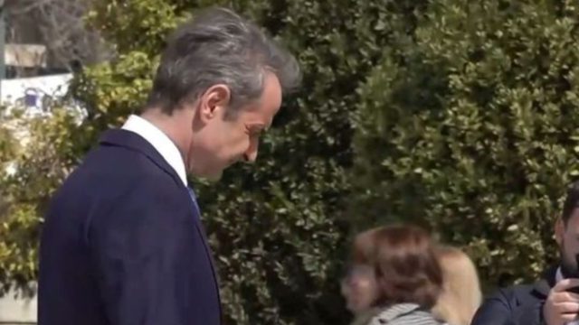 Κυριάκος Μητσοτάκης: Υποκλίθηκε στα ονόματα των θυμάτων των Τεμπών