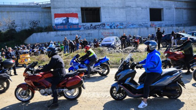 Τέμπη: Μεγάλη μοτοπορεία στη μνήμη των 57 θυμάτων – «Ο κόσμος δεν ξεχνά»