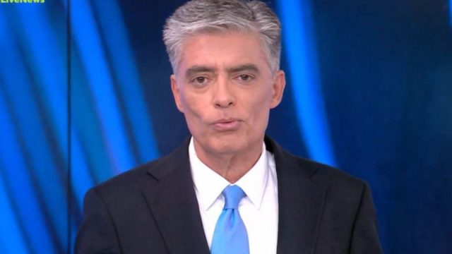 Ο Ευαγγελάτος πλήρωσε τη νύφη – «Κότα, δεν μπορούσε ο ίδιος και φώναξε το αριστερό παρτάλι»