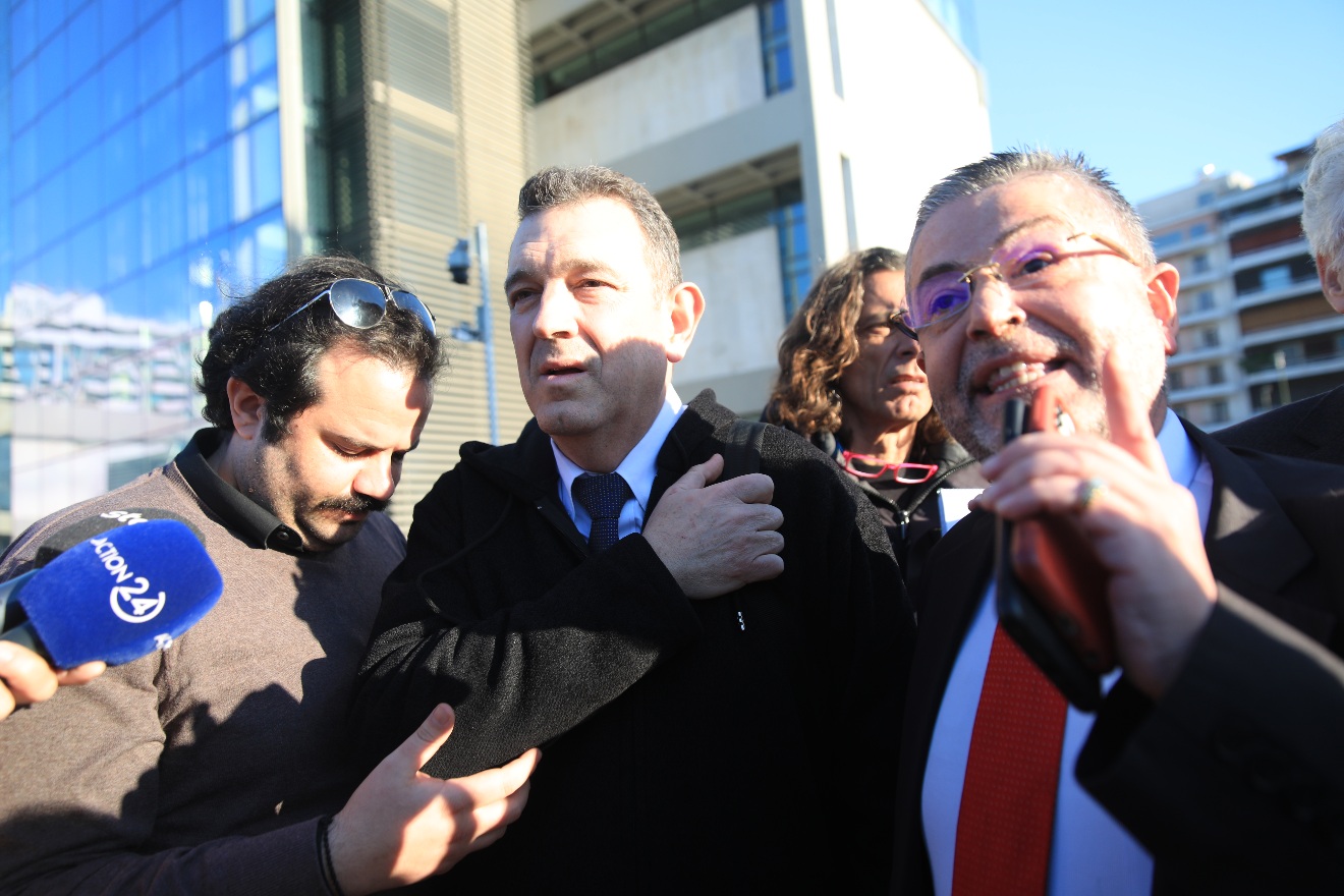 «Δε διαγράφουμε τον βουλευτή μας για κυνήγι μαγισσών» – Η απάντηση της «Νίκης» για το επεισόδιο στην Πινακοθήκη