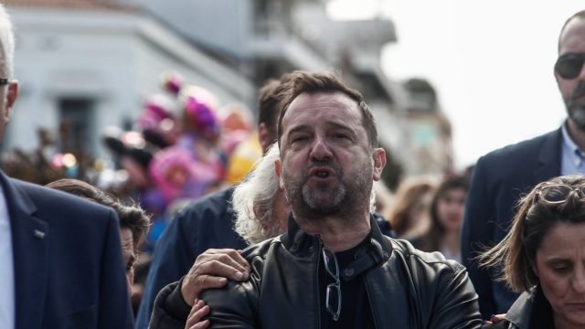 Πλακιάς για δηλώσεις Καραχάλιου για Καρυστιανού και «Κύμα»: «Συνεχίζει να ανακατεύεται το στομάχι μου»