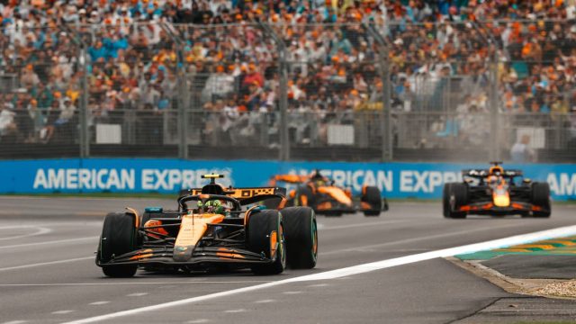 Formula 1: Δήλωση… τίτλου του Νόρις από την πρεμιέρα με «χορό της βροχής»
