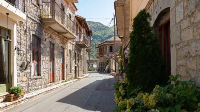 Ορεινή Αρκαδία: Οι καλύτερες λύσεις για διαμονή και φαγητό σε 7 όμορφα χωριά της