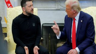 Ο Τραμπ επιτίθεται ξανά στον Ζελένσκι: «Η Αμερική δεν θα το ανεχτεί αυτό για πολύ καιρό ακόμη»