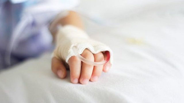Δίνει σκληρή μάχη ο 8χρονος που πνίγηκε με πορτοκάλι στη Λάρισα – Του έγινε δεύτερη κρανιοτομή