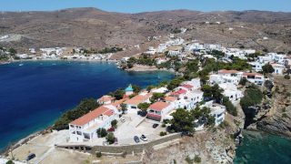 Πάσχα στα νησιά: Τα 3 καλύτερα που θα σας προσφέρουν την απόλυτη κατανυκτική εμπειρία