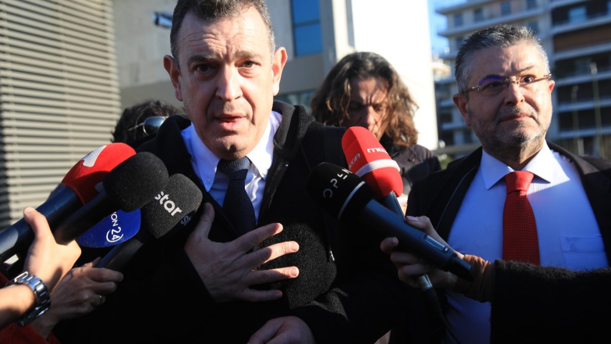 Περικοπή του 50% της βουλευτικής αποζημίωσης στον Νίκο Παπαδόπουλο για τον βανδαλισμό στην Πινακοθήκη