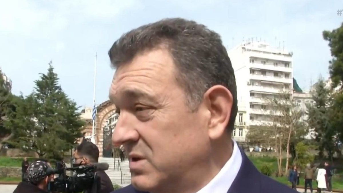 Ξέφυγε ξανά για την Πινακοθήκη ο Νίκος Παπαδόπουλος: «Να τα πάρει η Μενδώνη να τα βάλει…»