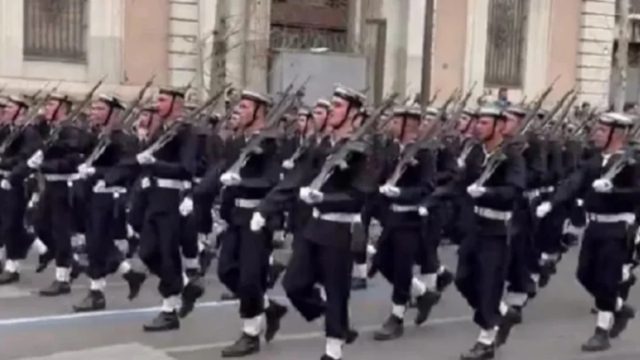 Ζητάει τον….λόγο η Τουρκία για τα συνθήματα δοκίμων υπαξιωματικών στην παρέλαση της 25ης Μαρτίου