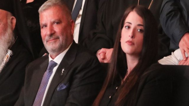 «Στάζει μέλι» για τον γιο του ο Γιώργος Πατούλης: «Είμαι ο βοηθός της μαμάς του μωρού σε όλα τα επίπεδα»