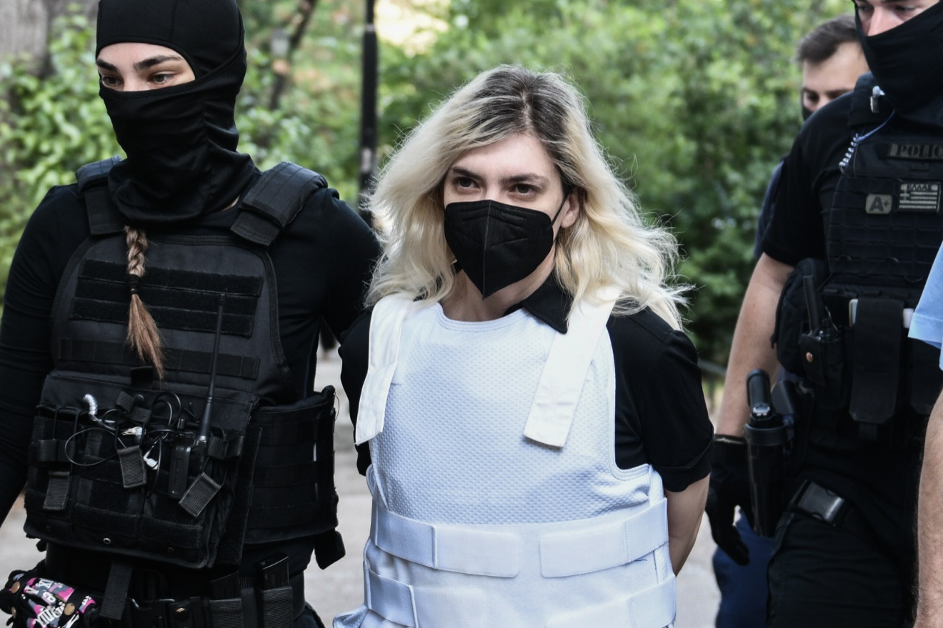 Ρούλα Πισπιρίγκου: Τα έκανε λαμπόγυαλο στην φυλακή μετά την καταδίκη της σε διπλά ισόβια – Το διαψεύδει η δικηγόρος της