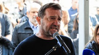 «Δεν μπορώ να πάω στον τάφο των παιδιών μου»: Συγκλόνισε ξανά για τα Τέμπη ο Νίκος Πλακιάς