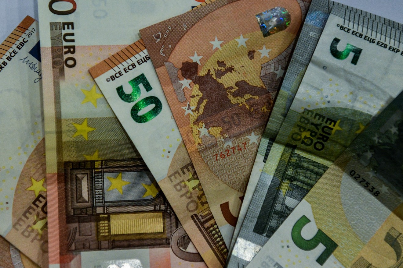 «Μπαράζ» πληρωμών σε χιλιάδες δικαιούχους: Όσοι θα δουν χρήματα στους λογαριασμούς τους μέχρι τις 14 Μαρτίου