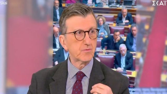 Πορτοσάλτε: «Ποια δολοφονία; Ξεκίνησε ένας σταθμάρχης με έναν μηχανοδηγό να σκοτώσουν 57 ανθρώπους;»