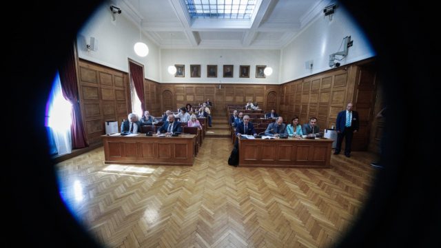 Υπόθεση υποκλοπών: Ξεκίνησε… για να διακοπεί η δίκη για το Predator