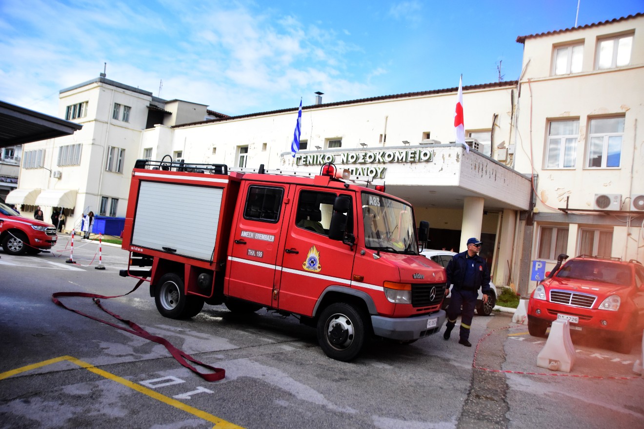 Συναγερμός στην Πυροσβεστική: Φωτιά στα Σπάτα