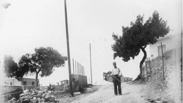 Κουίζ για την παλιά Αθήνα: Μπορείς να αναγνωρίσεις ένα από τα πιο κεντρικά σημεία της πόλης;